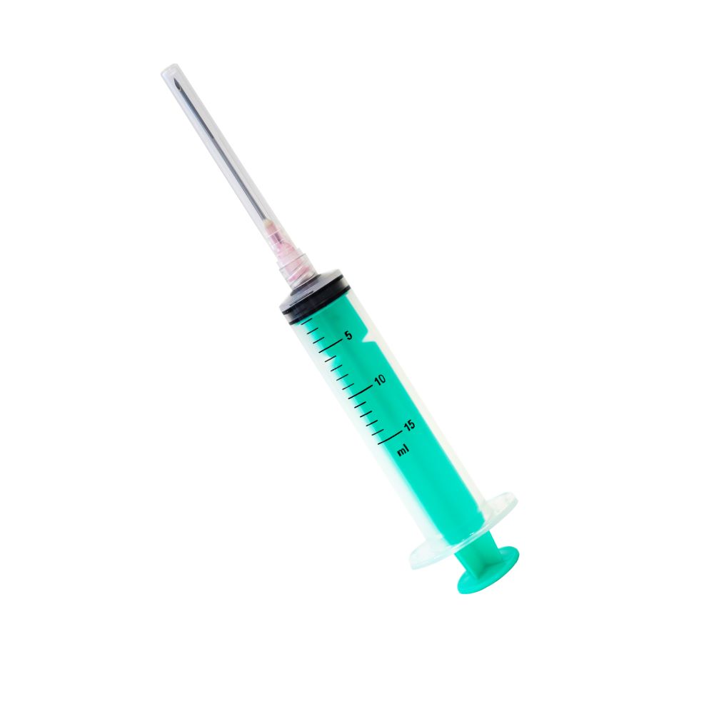 Three-piece sterile hypodermic syringe for single use with «Luer Lock» tip of capacity 15cc with a single-use hypodermic needle