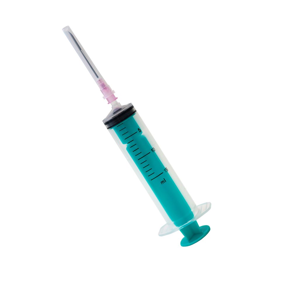Three-piece sterile hypodermic syringe for single use with «Luer» tip of capacity 15cc with a single-use hypodermic needle
